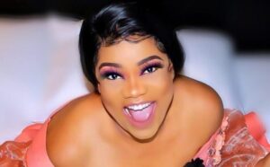 Drama Unfolds as Opeyemi Aiyeola Confronts Eniola Badmus Over Hair Remark Drama Unfolds as Opeyemi Aiyeola Confronts Eniola Badmus Over Hair Remark